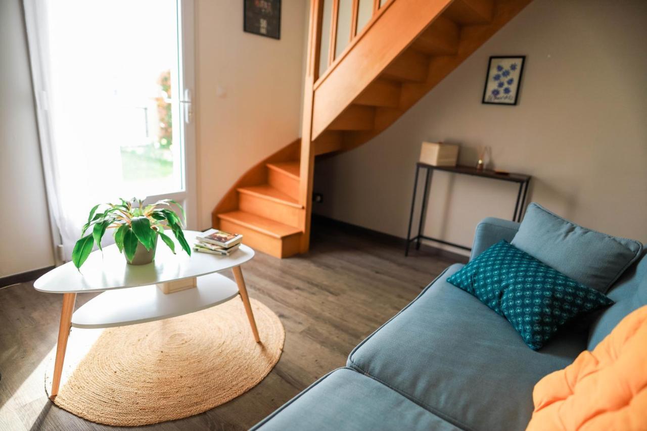 La Maison D'Elise Bed & Breakfast Dollon Dış mekan fotoğraf