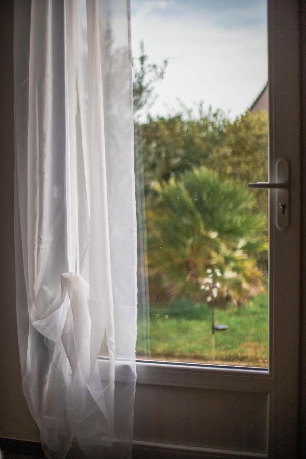 La Maison D'Elise Bed & Breakfast Dollon Dış mekan fotoğraf